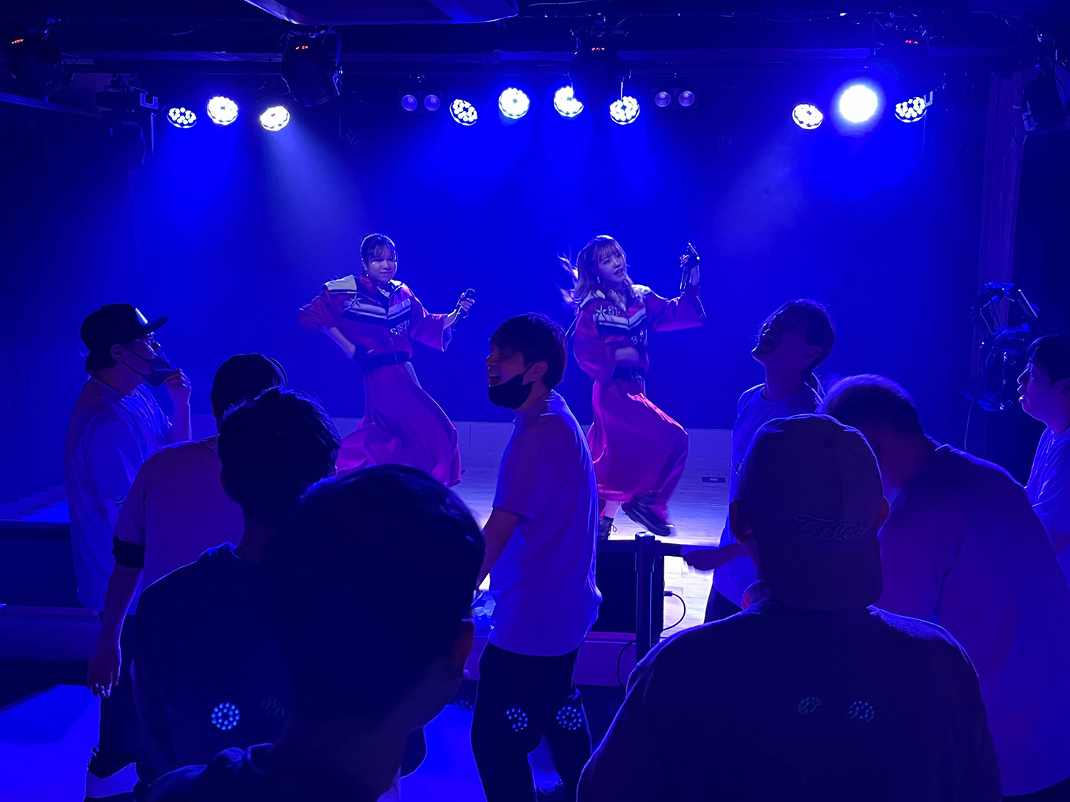 プロ仕様の音響・照明でファンミーティングができる