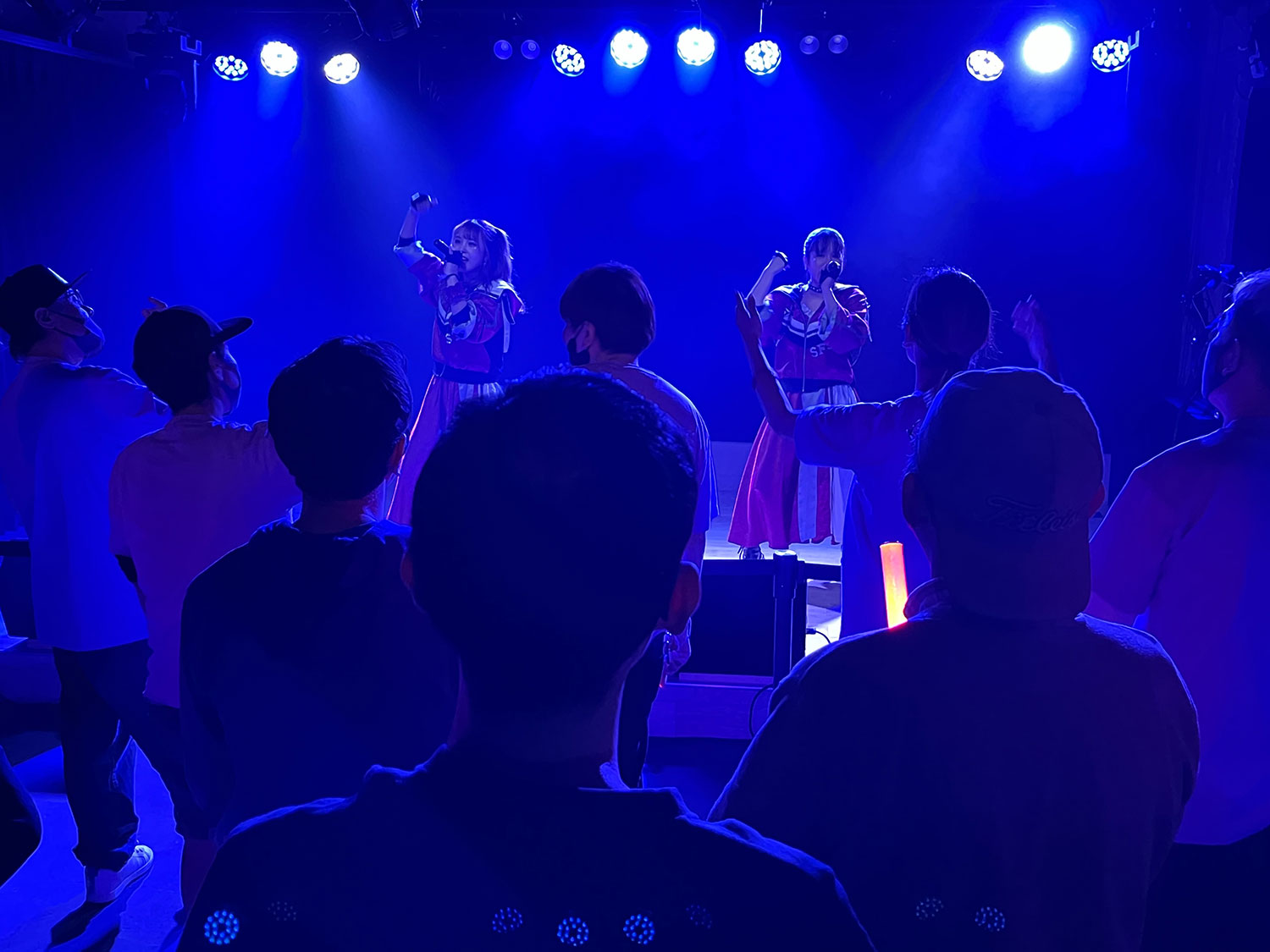 ステージと照明で演出が可能なファンミーティング会場