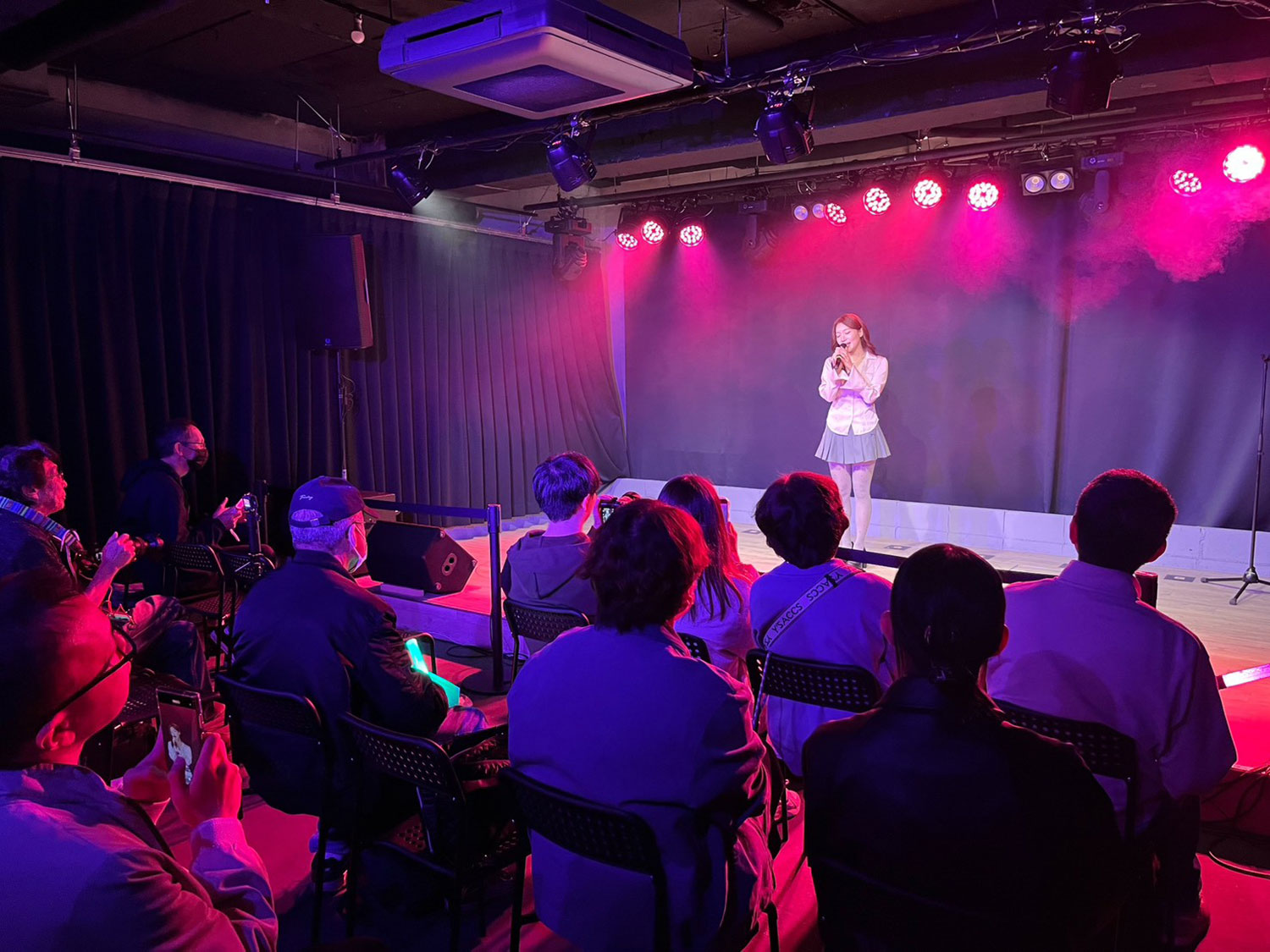 プロ仕様の設備でバースデーイベントのパフォーマンスを最大限に引き立てる