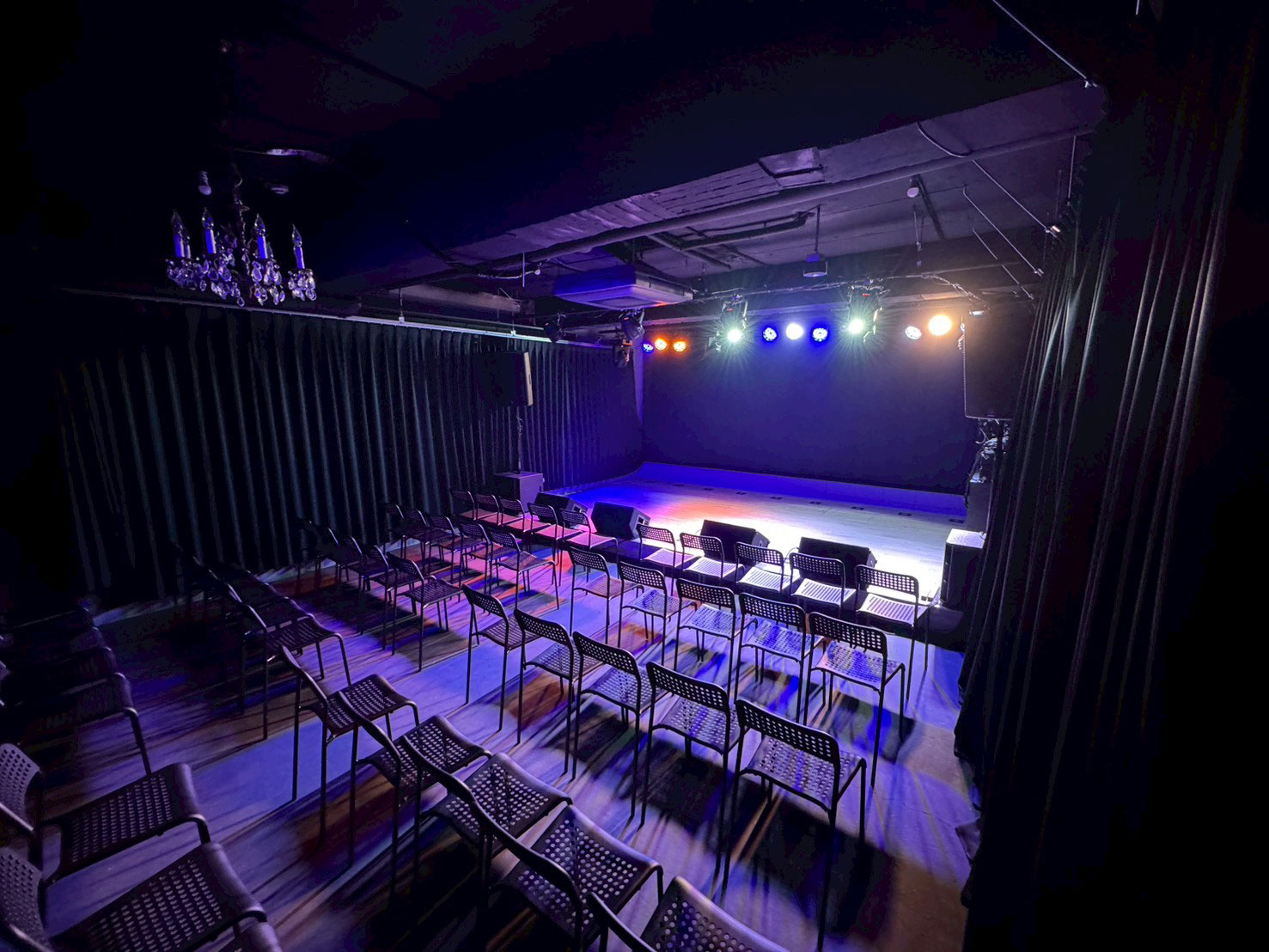 最大100人入れるライブハウスでMV撮影・PV撮影が可能